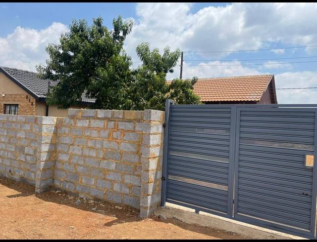 2 BEDROOM HOUSE FOR SALE IN DRIEZIEK